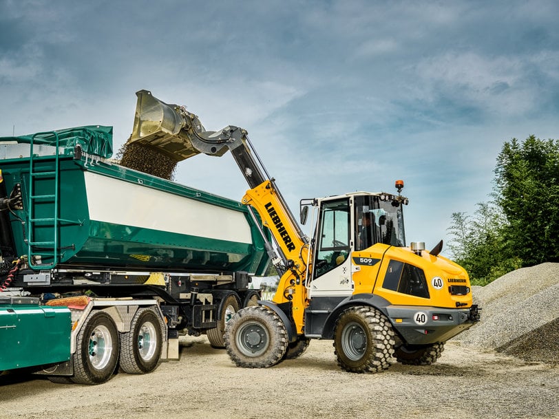 Liebherr présente à la foire forestière de Lucerne 2023 des machines spéciales et des solutions pour l'industrie du bois et la sylviculture